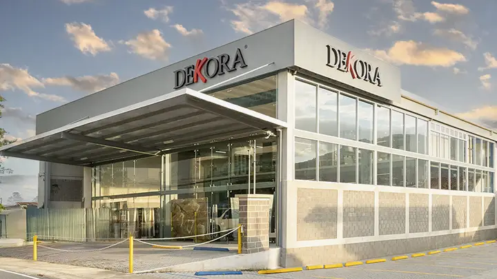 nuevo local para web celular